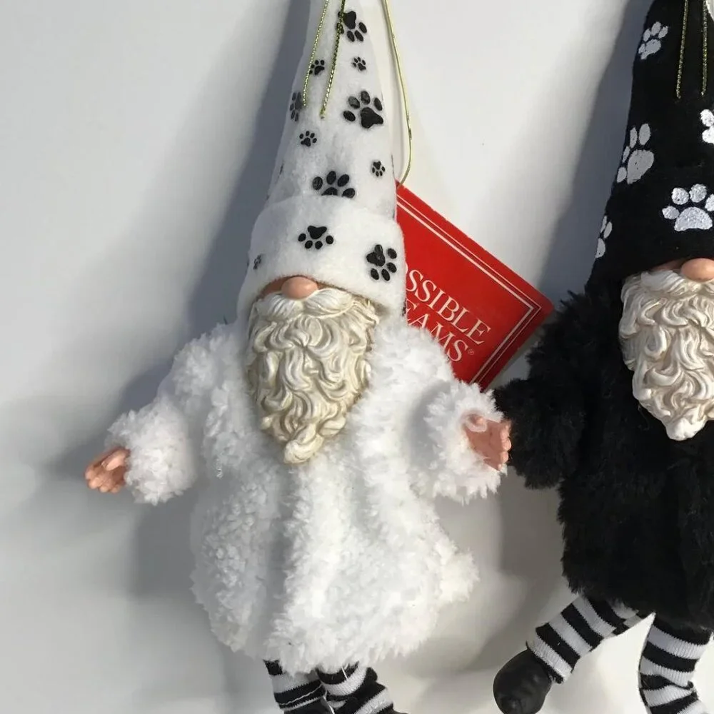 Dept 56 Possible Dreams FURRY PET WHITE &‎ Black Gnome Ornaments 6010645 - New